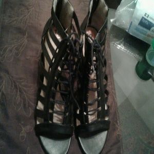 XOXO never worn lace up heel sandals size 10